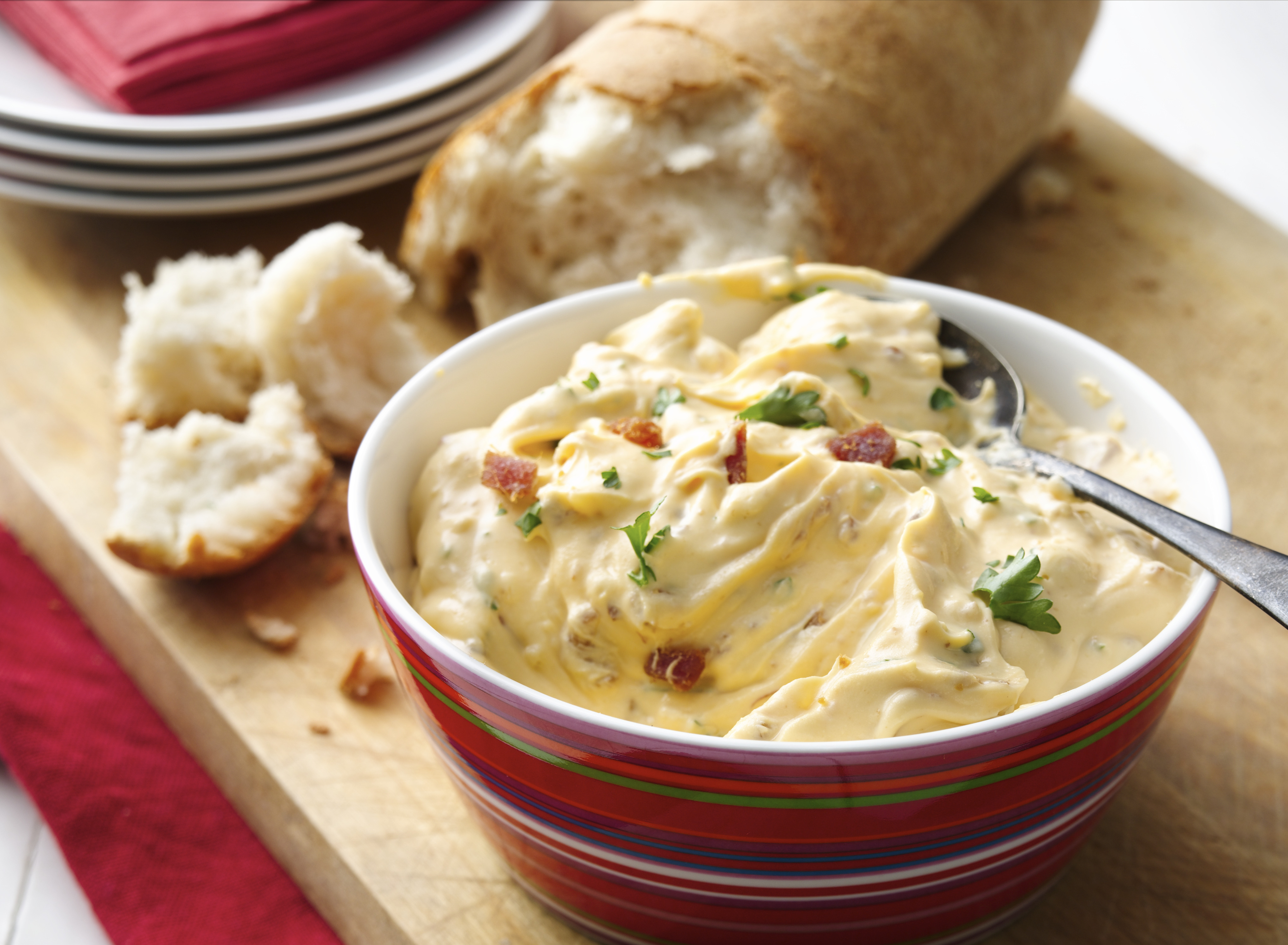 Bacon Cheddar Dip Recipe Pillsbury Com V0TCMUJPkU2fh42cpFywVg Gmi Hi Res Jpeg