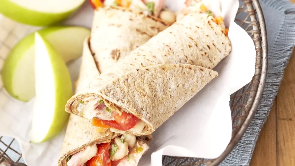 Skinny Tuna and White Bean Wraps