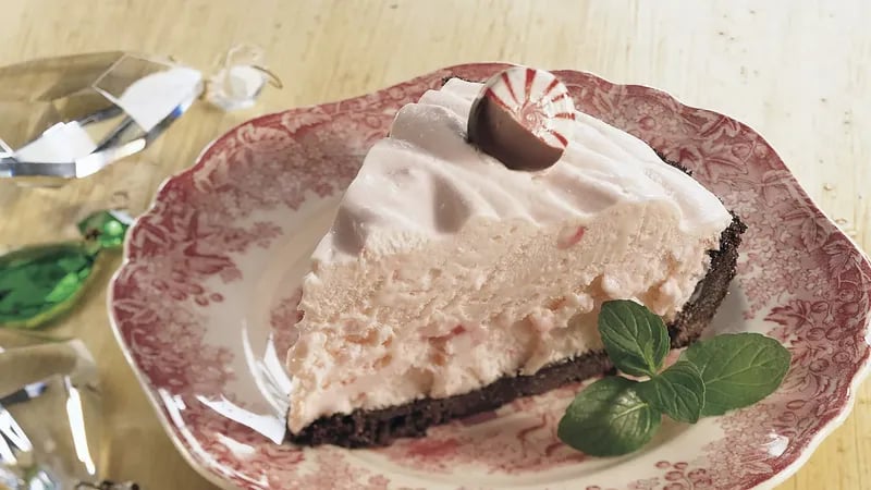 Fluffy Peppermint Pie