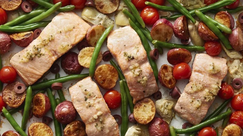 Sheet-Pan Salmon Niçoise