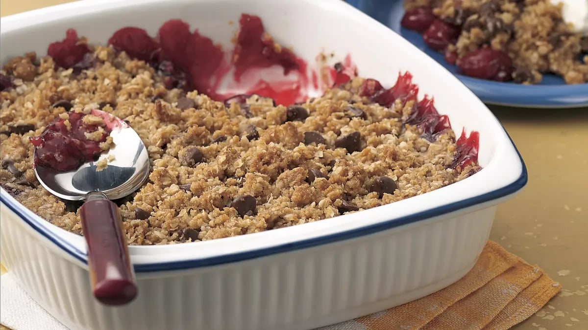 Chocolate-Cherry Crisp