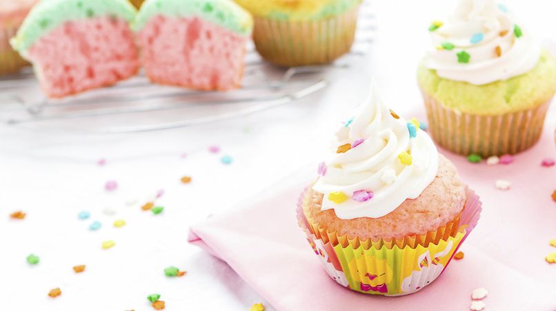 Easy, Colorful Easter Cupcakes