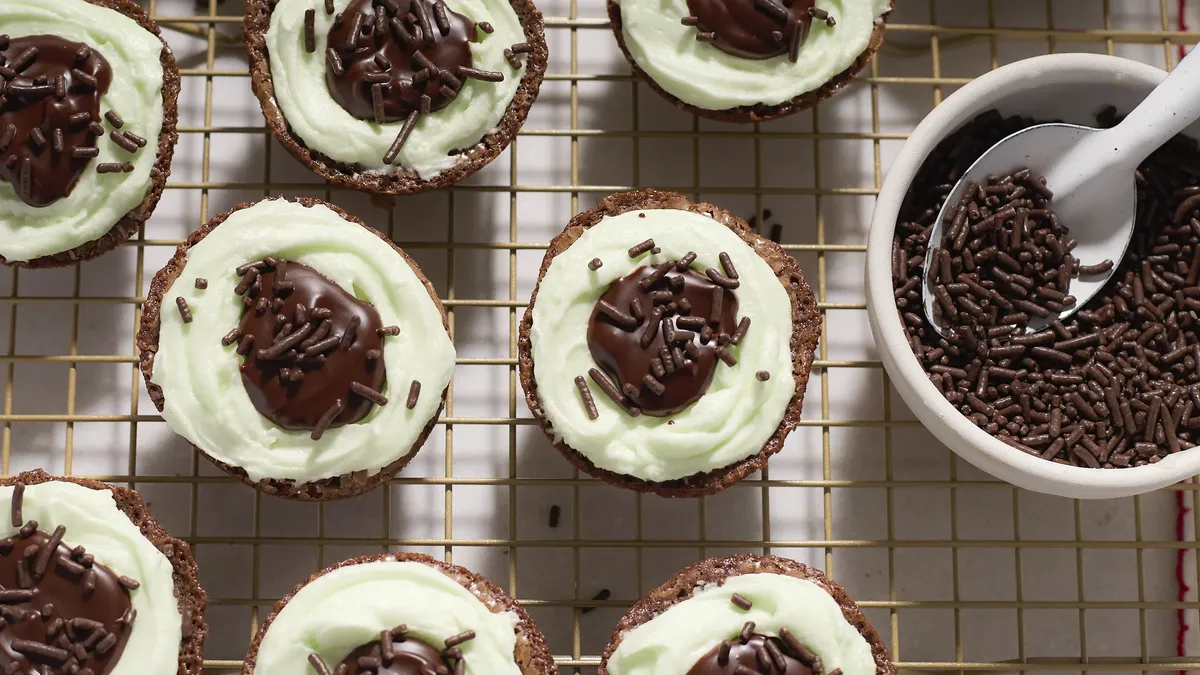 Grasshopper Brownie Bites