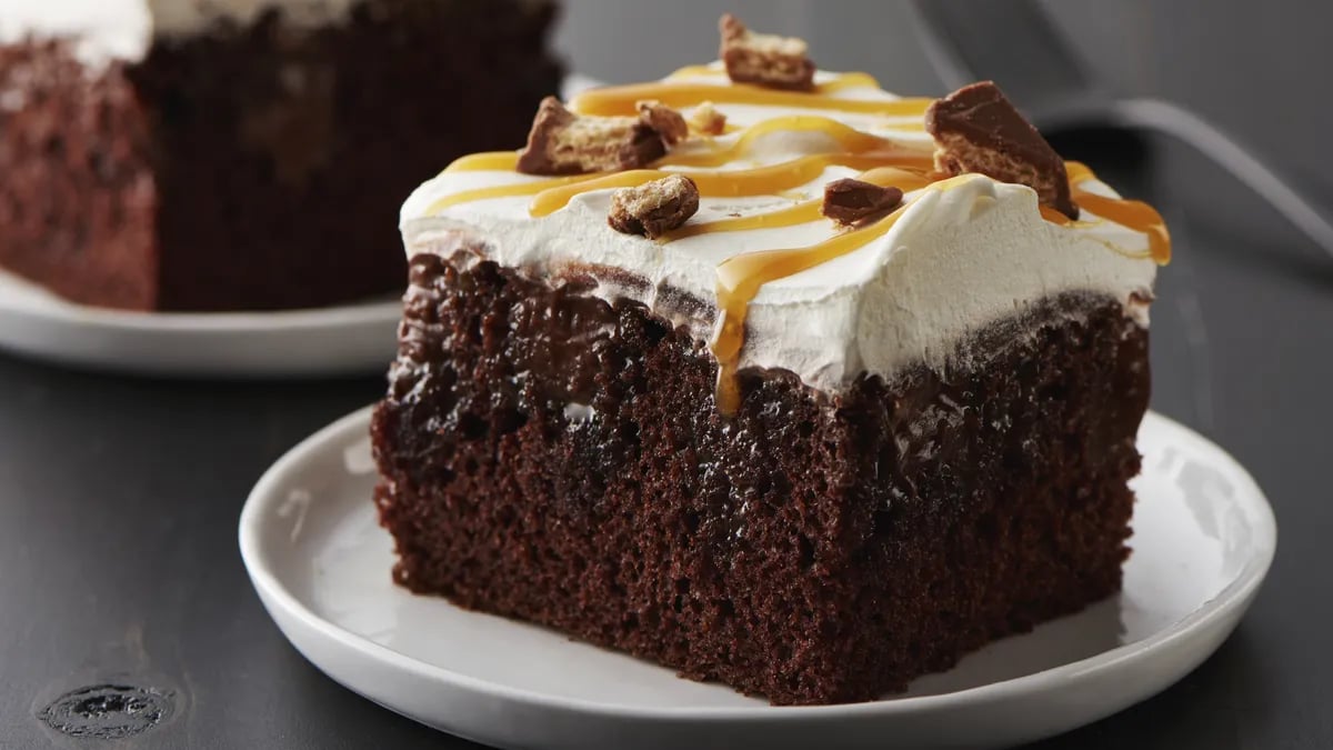 Salted Caramel Kit Kat® Poke Cake