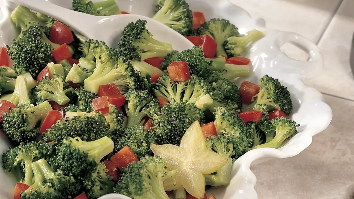 Broccoli and Red Pepper Toss