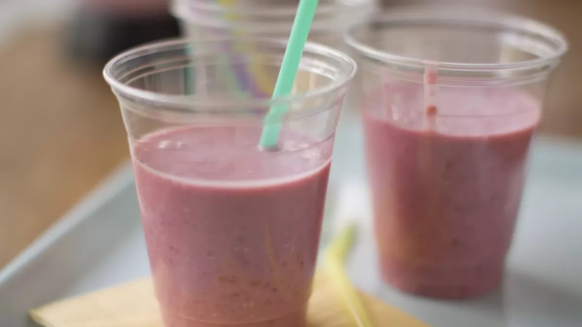 Raspberry Oatmeal Smoothies