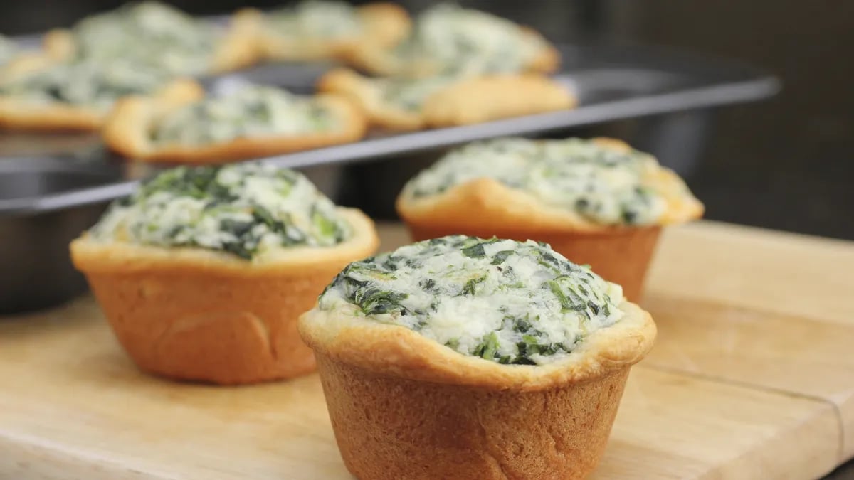 Spinach-Potato-Crescent Cups