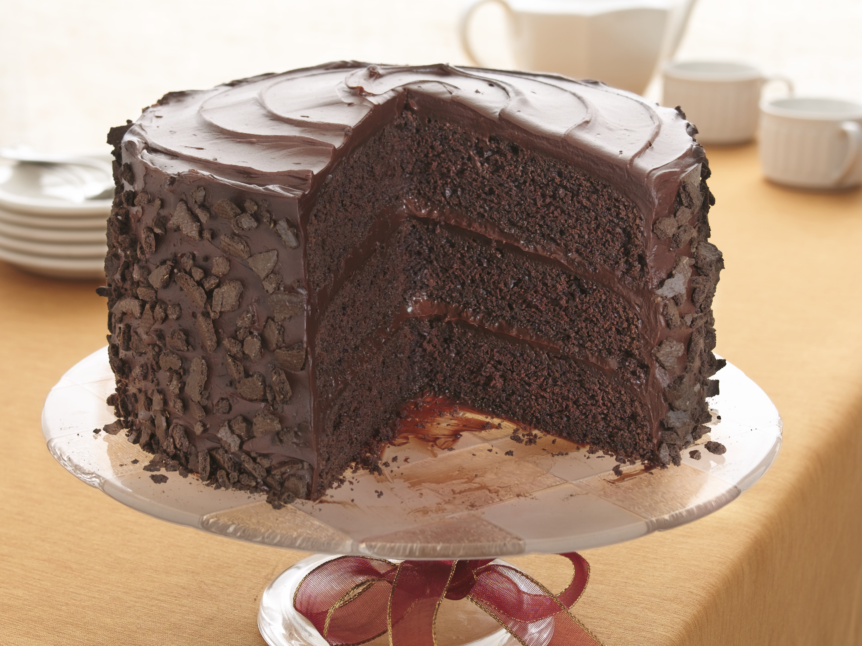 Betty Crocker Super Moist Chocolate Fudge Cake, 17.64 oz / 500 g :  Amazon.in: Grocery & Gourmet Foods