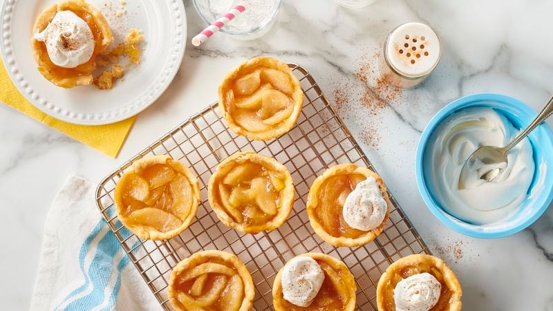 Mini Apple Pies in a Muffin Tin – If You Give a Blonde a Kitchen