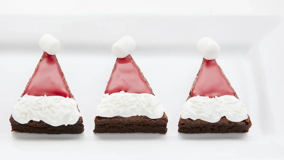 Easy Santa Hat Brownies