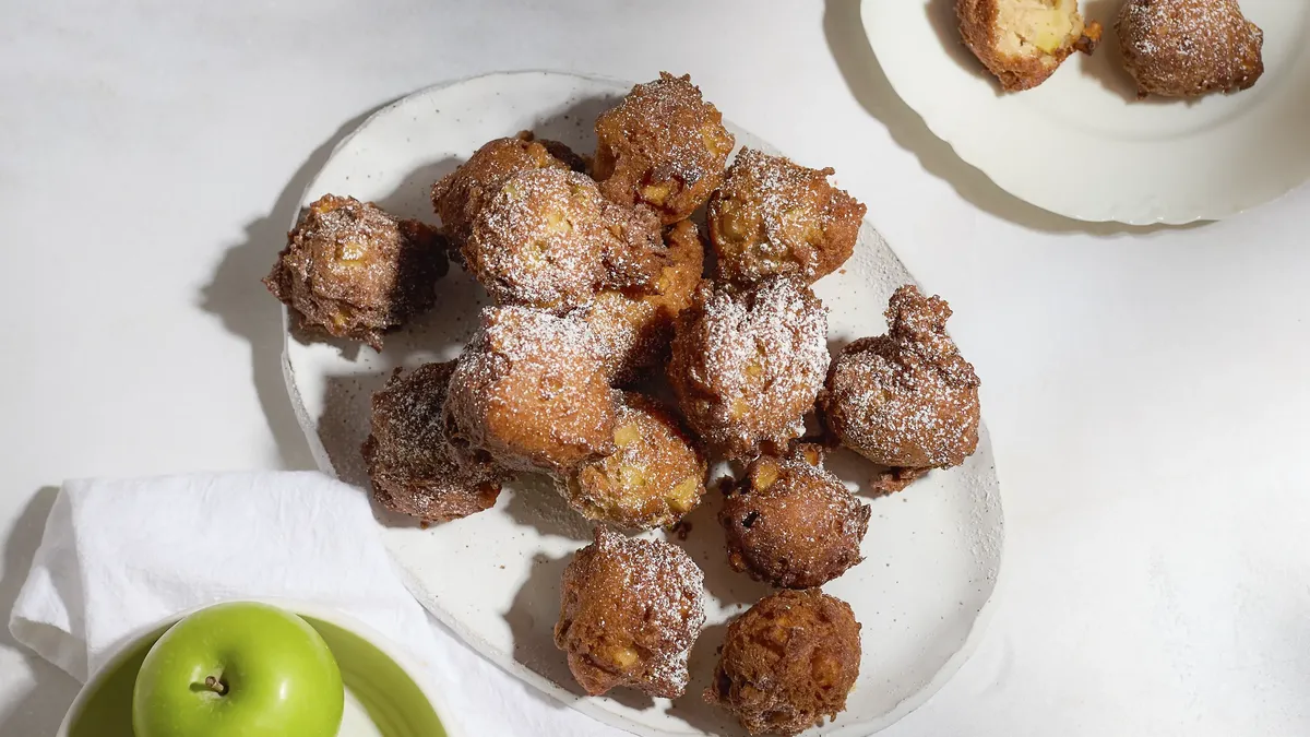 Apple Cinnamon Fritters