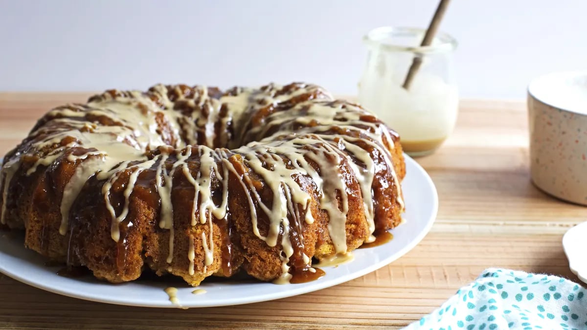 Chai-Glazed Pumpkin Monkey Bread