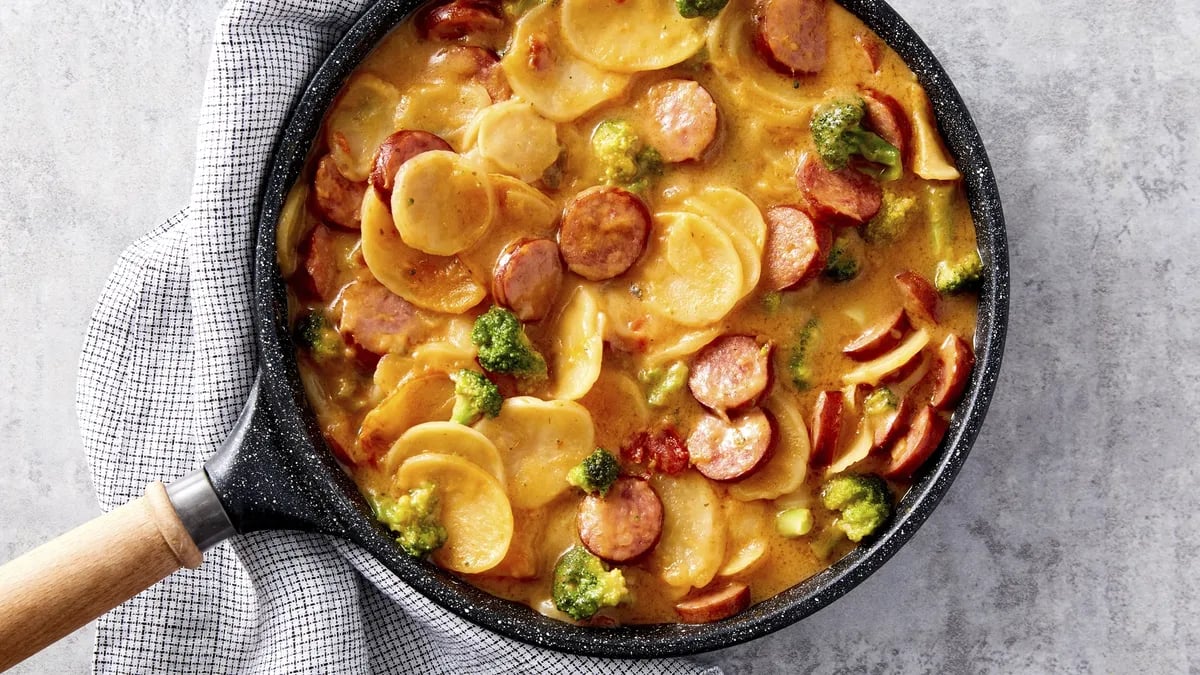 Potato, Broccoli and Sausage Skillet