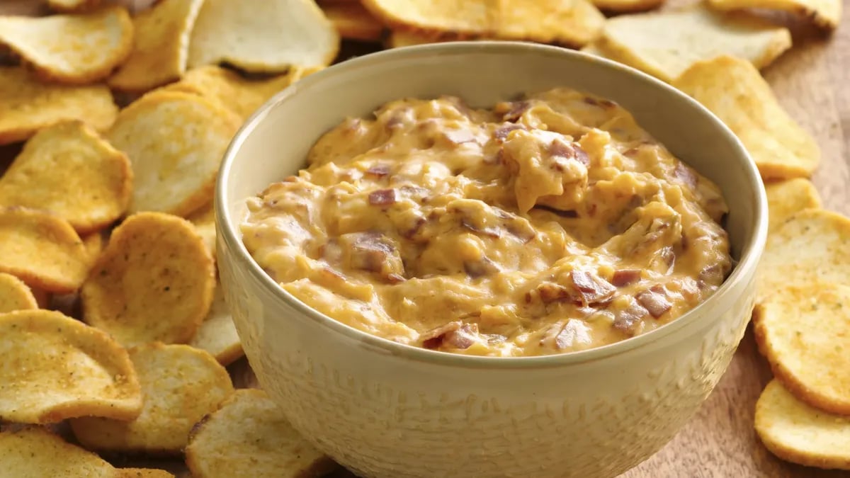 Reuben Dip with Baguette Chips