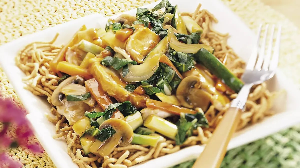 Chicken-Vegetable Chow Mein