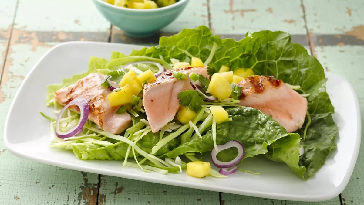 Salmon Lettuce Wraps with Mango Salsa