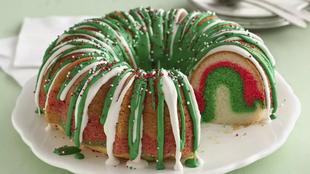 Christmas bundt cake pan best sale