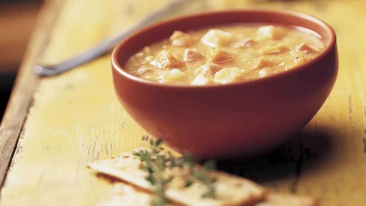 Slow-Cooker Split Pea and Yam Soup