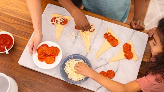 Pillsbury™ Air Fryer Pepperoni Pizza Crescent Rolls