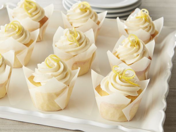Lemon Mascarpone Crème Cupcakes