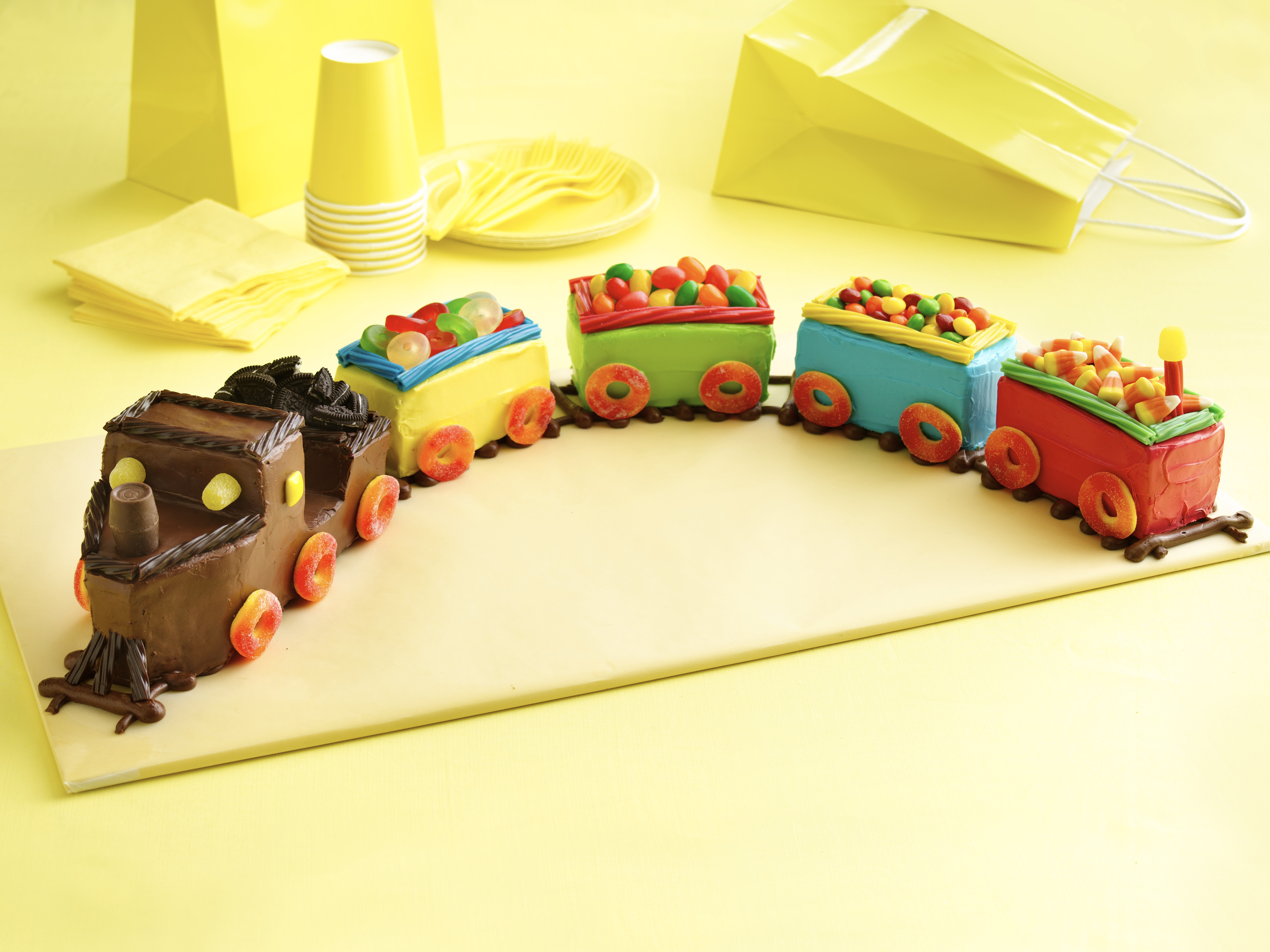 Train Cake - CakeCentral.com