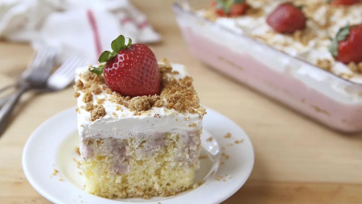 Strawberry Cheesecake Poke Cake