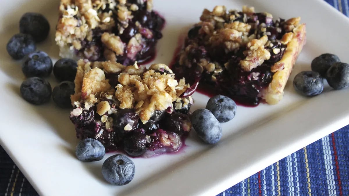 Blueberry Pie Bars