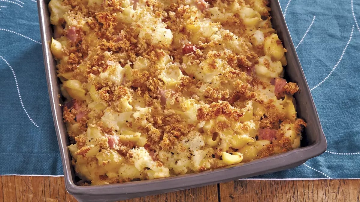 Shells with Cauliflower and Ham