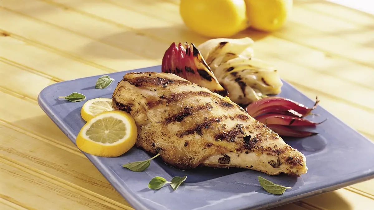 Grilled Lemon Chicken with Fennel and Onion