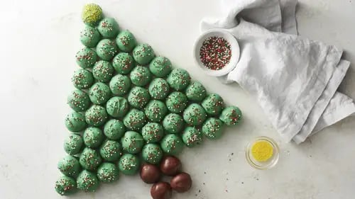 Cake Ball Christmas Tree