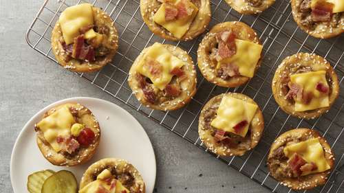 Bacon Cheeseburger Biscuit Cups-image