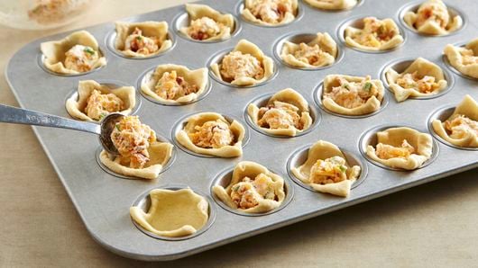 Pillsbury - These cute cups are made easy with Pillsbury Crescent Dough  Sheets! They are a great appetizer with savory cream cheese and bacon.  Recipe:  Pin it