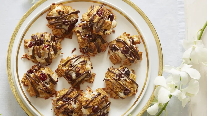 Crunchy Chex™ and Coconut Bites