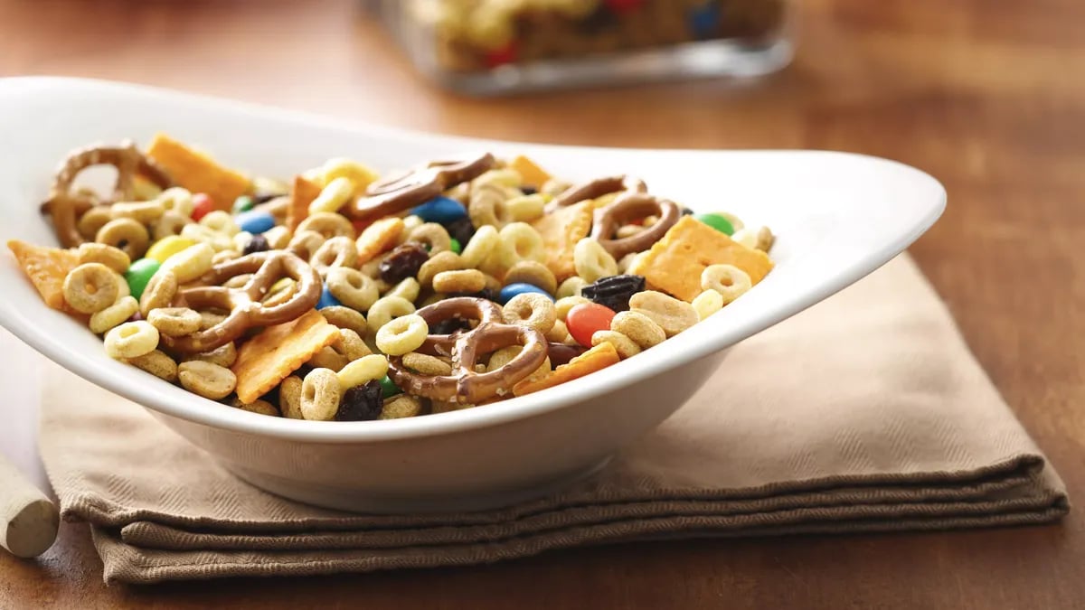 Dulce de Leche Cheerios® Snack Mix