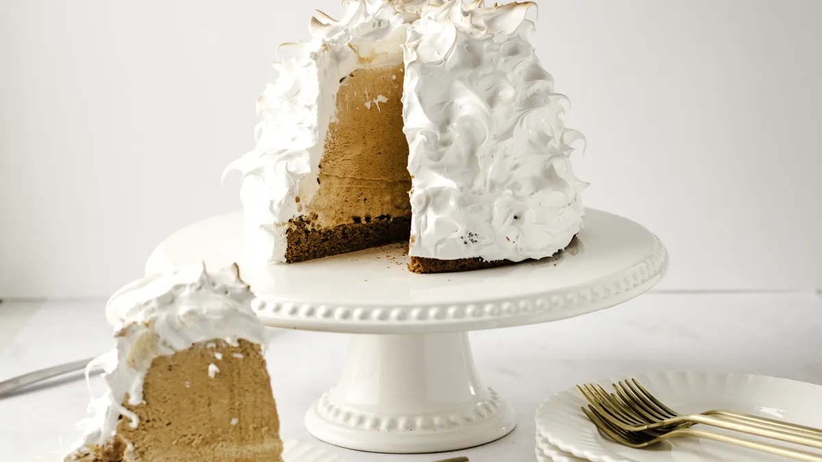 Gingerbread-Pumpkin Baked Alaska