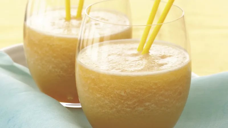 Frosty Guava-Peach Sippers