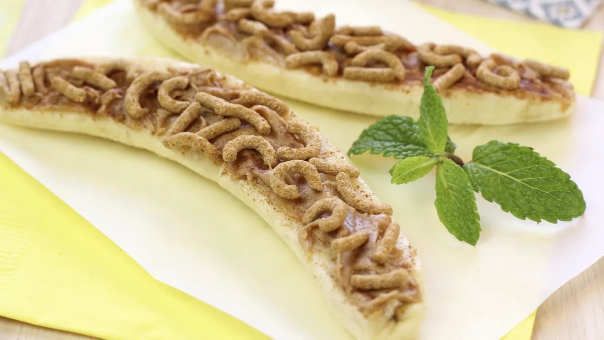 Hungry Girl's PB Nana Crunch Canoes