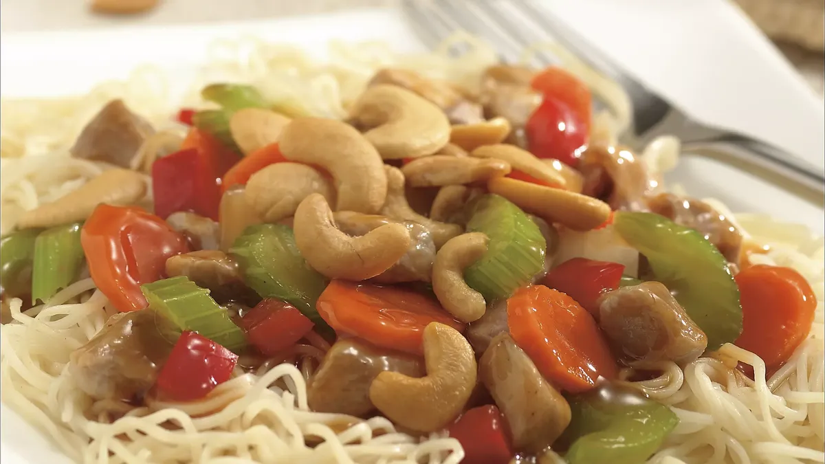 Cashew Pork Chow Mein