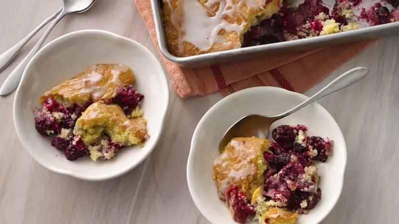 Triple Berry Pie Cake 