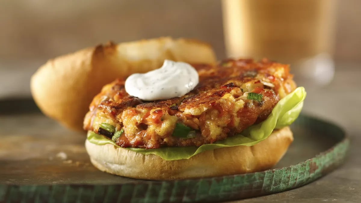 Salmon Burgers with Sour Cream-Dill Sauce