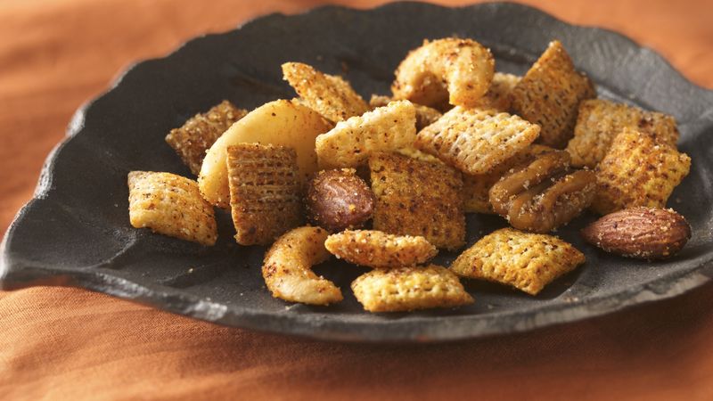 Spiced Nuts 'n Chex® Mix (1/2 Recipe)