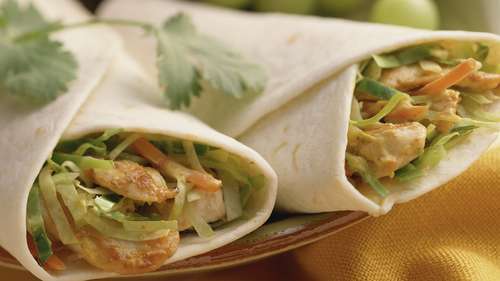 Crispy Cabbage and Chicken Wraps-image