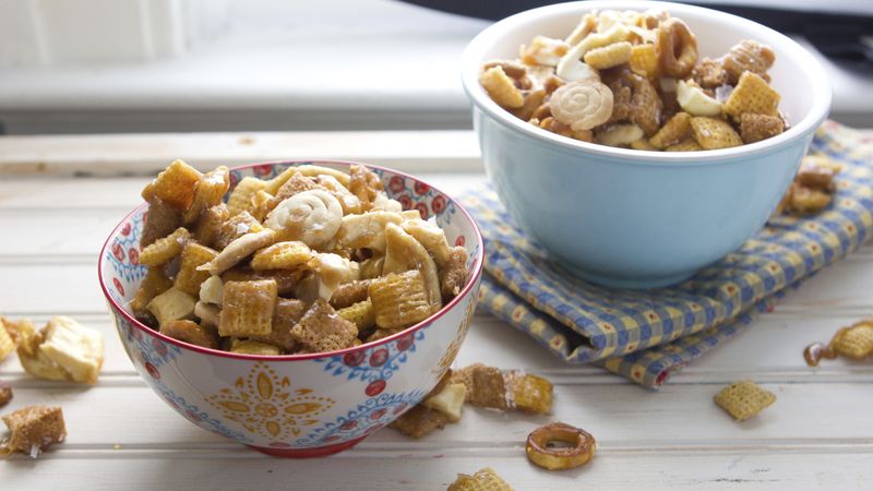 Salted Caramel Apple Chex Mix™