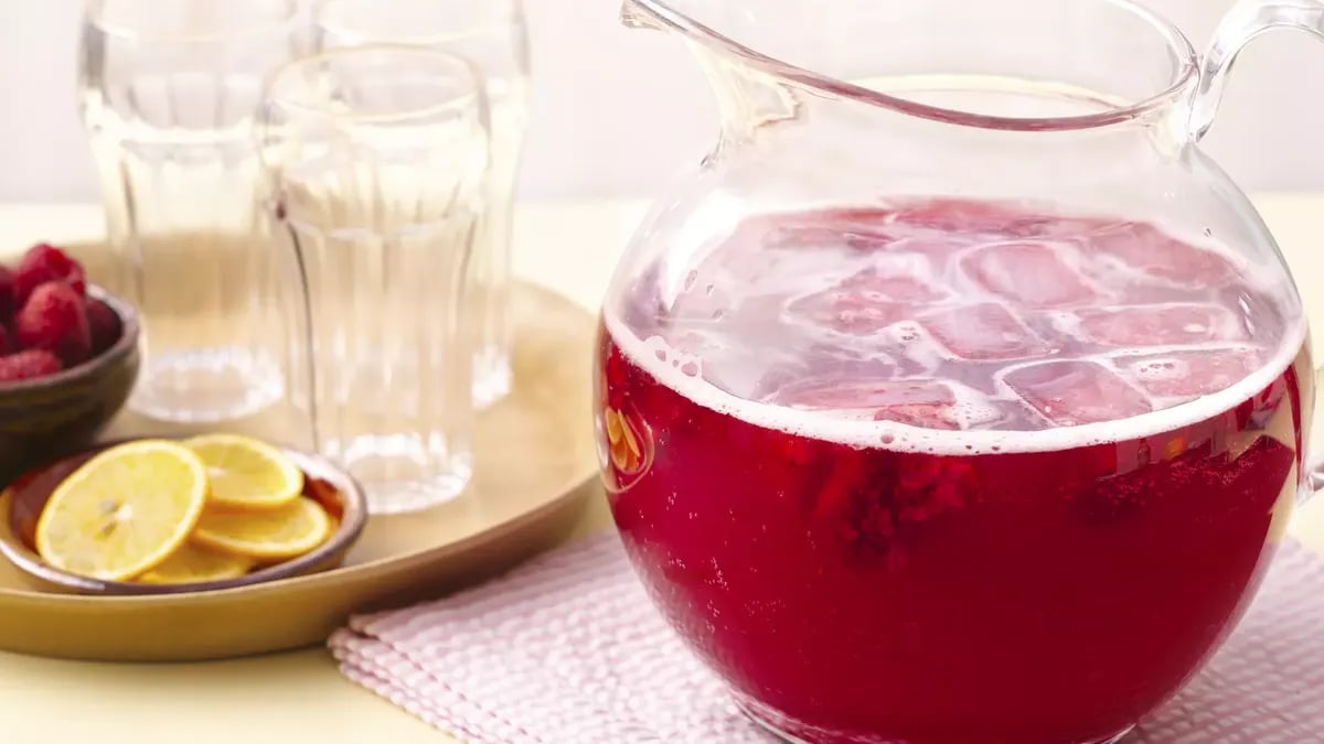 Sparkling Raspberry Lemonade (Crowd Size)