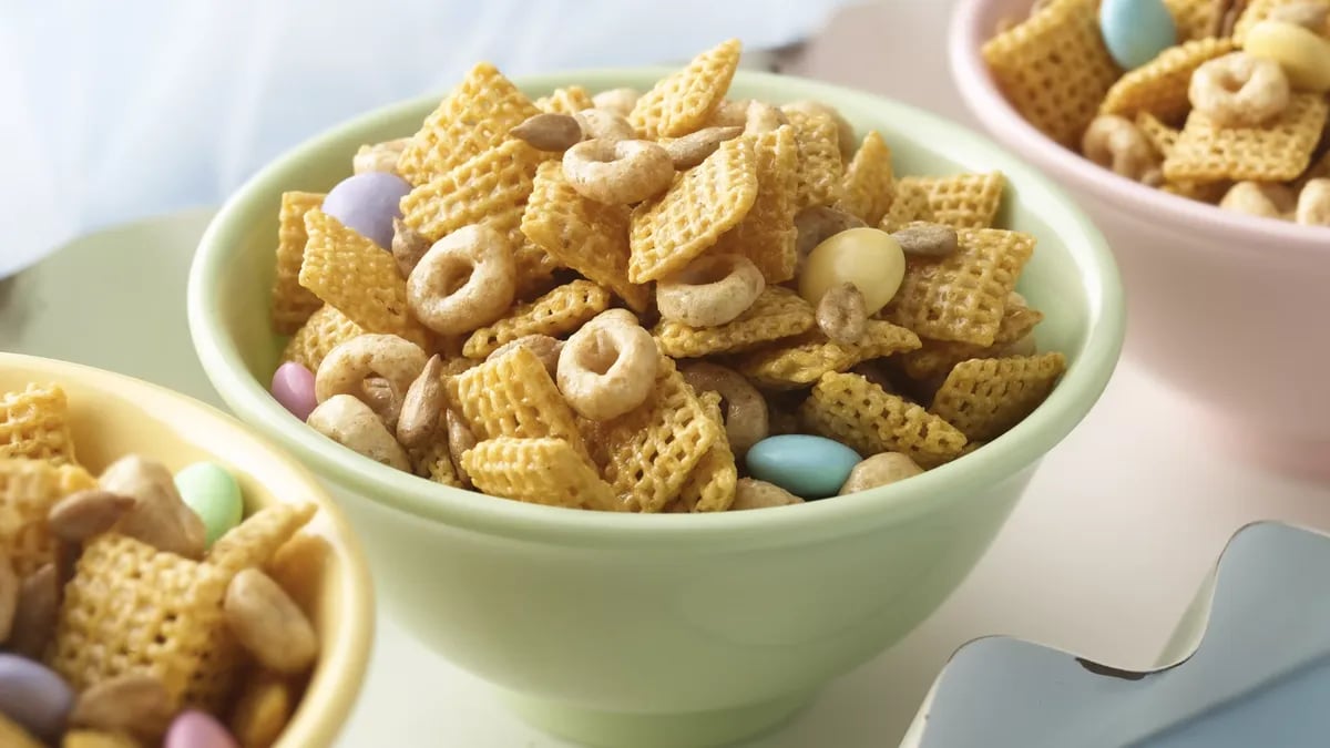 Honey Nutty Chex® Mix (1/2 Recipe)