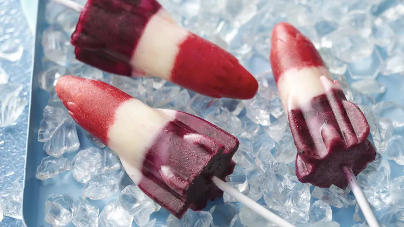Red, White and Blueberry Lemonade Paletas