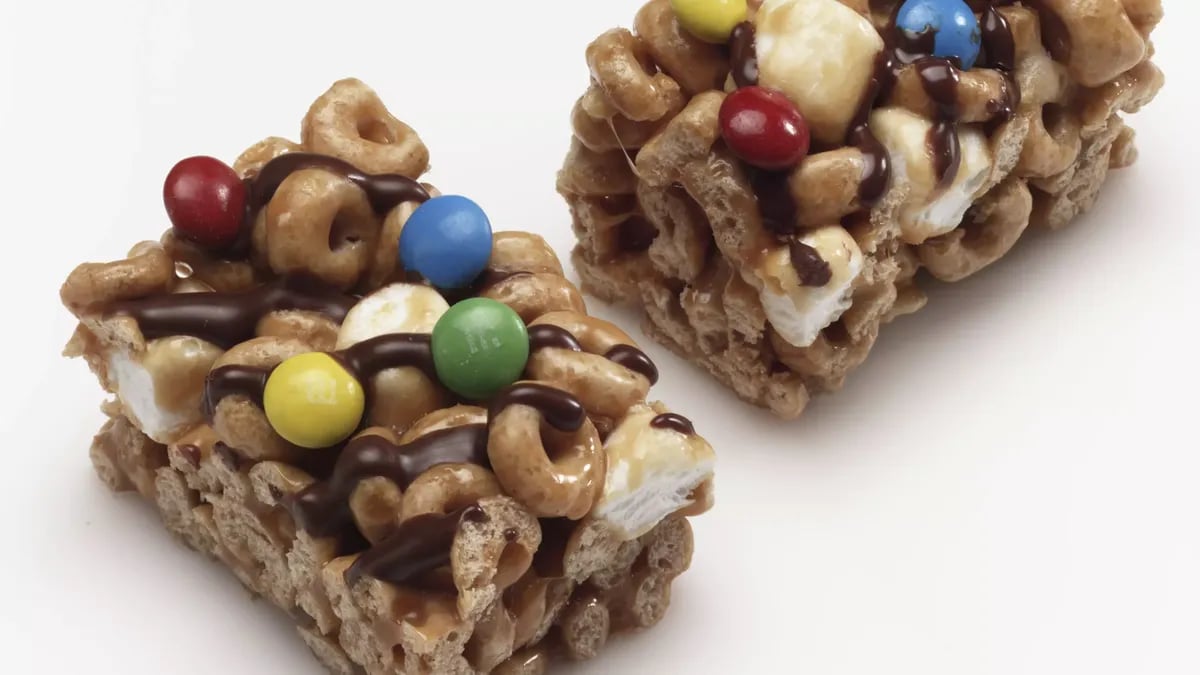 Gluten-Free Cheerios™ Caramel Crisp Cereal Bars