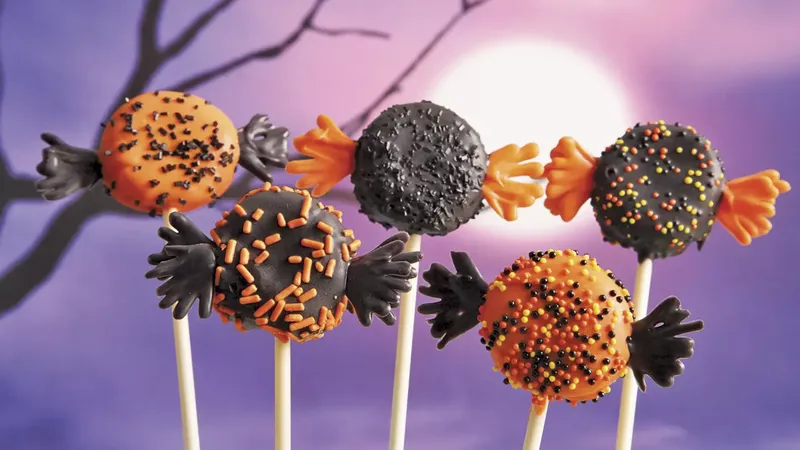 Trick Or Treat Cake Pops Recipe - Bettycrocker.com