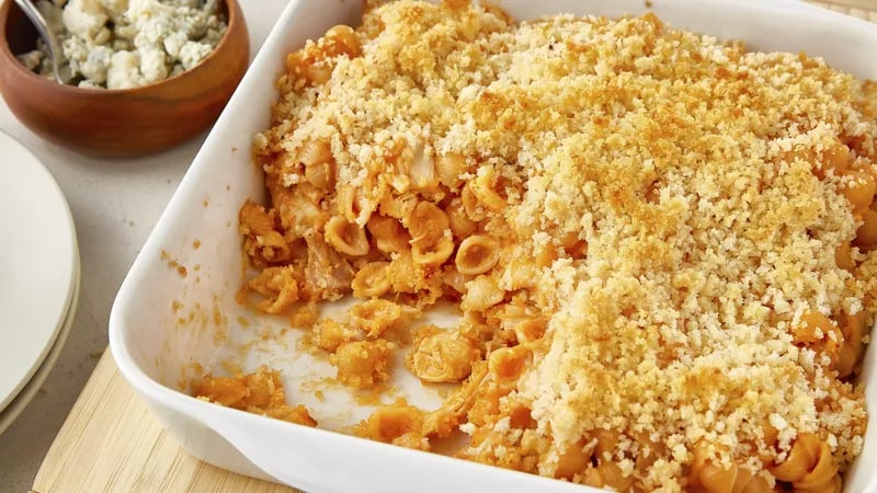 Buffalo Chicken Baked Mac & Cheese