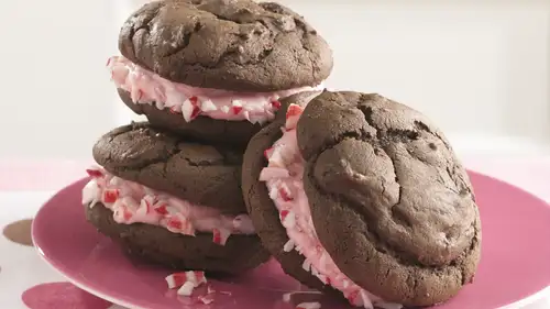 Peppermint Whoopie Pies